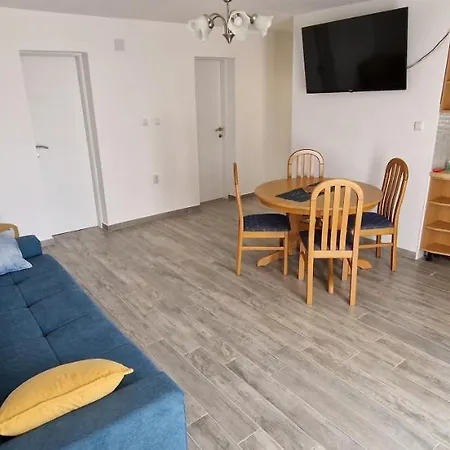 Ljubica Apartment *