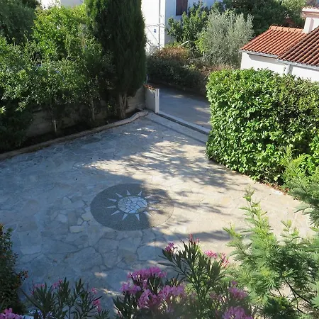 Ljubica Apartman Rogoznica